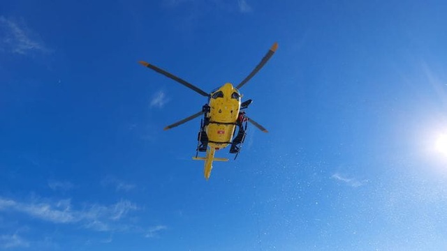 Malore in bici sulla salita di Ranzanico: salvato dai soccorritori con il massaggio cardiaco...