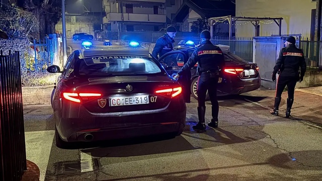 Post Instagram @giornaledibrescia: Si apposta fuori dalla casa della ex e poi la sperona in auto: arrestato...