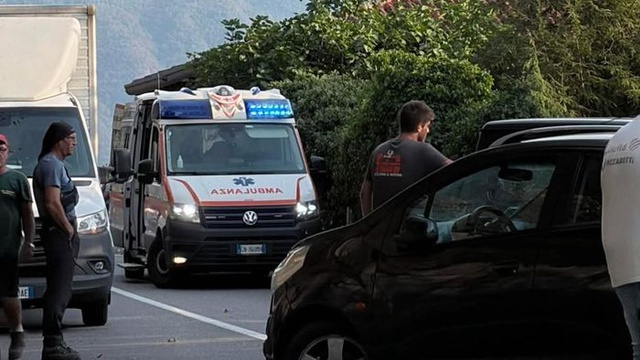 Grave incidente sulla Regina a Brienno: investiti uno o più ciclisti...