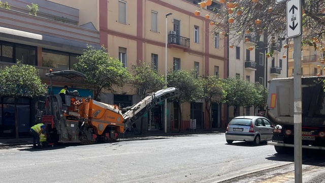 «La pista ciclabile uccide il commercio»...
